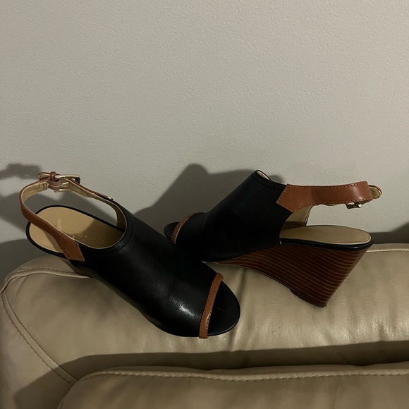 Tommy Hilfiger sandals - Picture 3 of 3